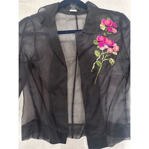 BCBG MAXAZRIA SIZE XS black womens sheer top blouse long sleeve with flower desi - Picture 2 of 6